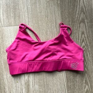 pink sports bra